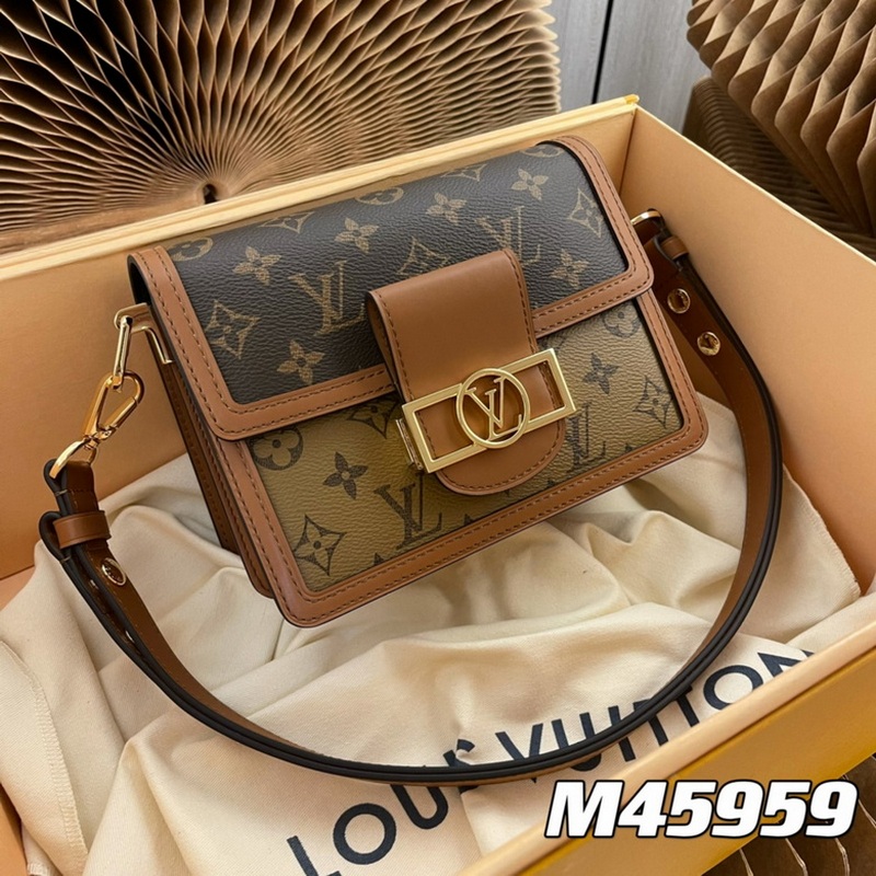 LV Handbags 572